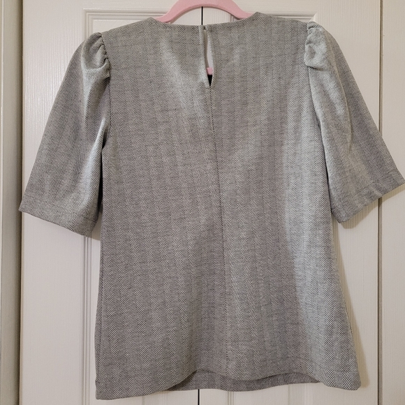 Puffed Sleeved Herringbone Top - Picture 5 of 5
